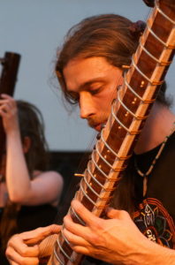 kaja-cvrk-sitar